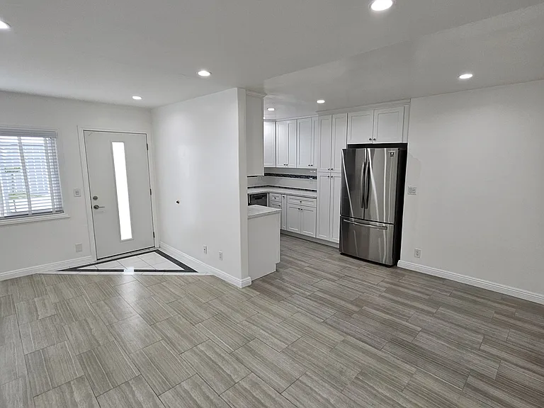1800 N Gramercy Pl #4 — Photo 11