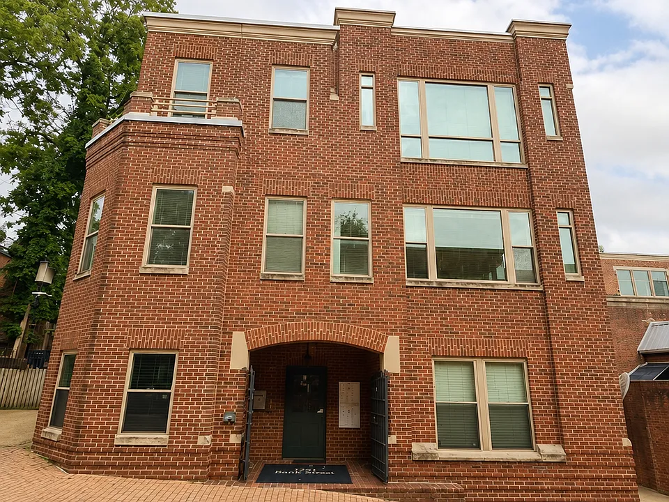 1251 Bank St NW #5