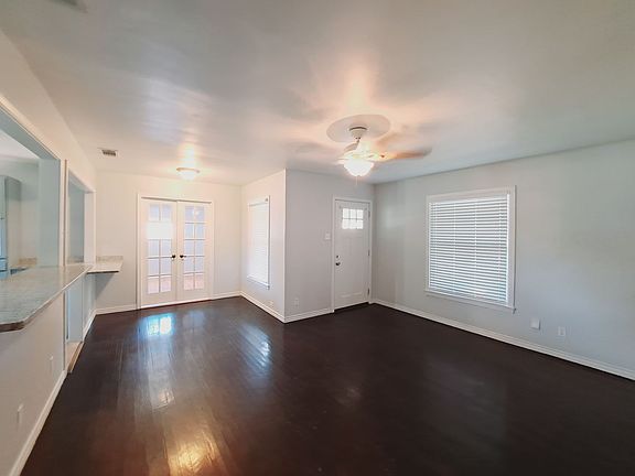 4th image of 10433 Cayuga Dr