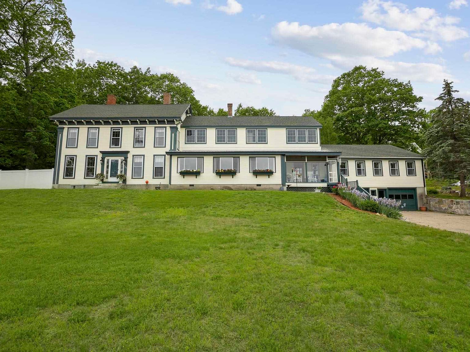 182 Center Street, Wolfeboro, NH 03894 Zillow
