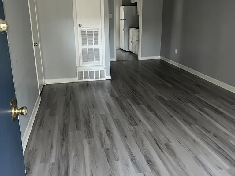 2783 Beverly Hills Rd #7 — Photo 2