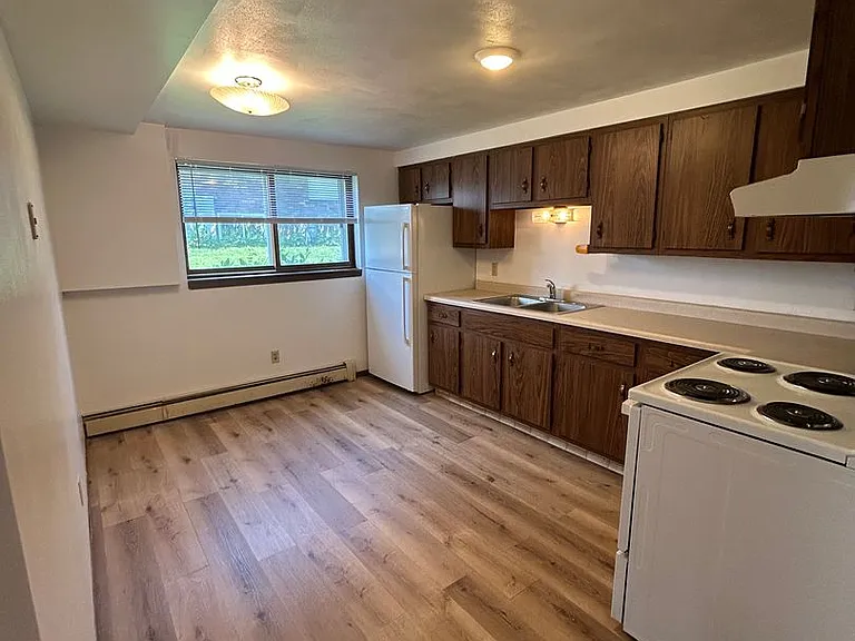1212 Mosinee Ave — Photo 8