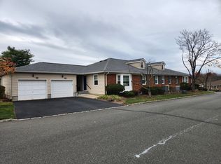 51 Brandywyne Dr, Florham Park, NJ 07932