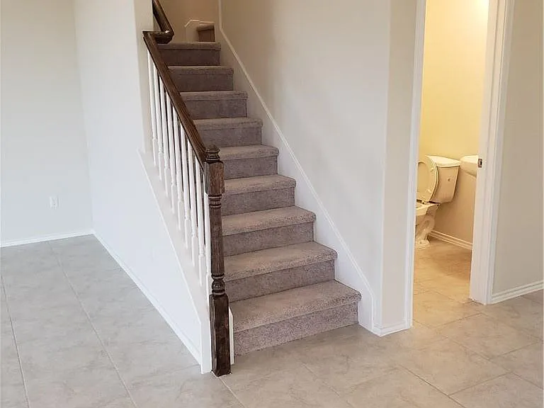 2212 Cliffbrake Way — Photo 9