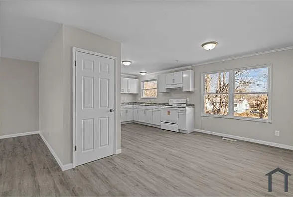 10432 Royal Dr — Photo 8