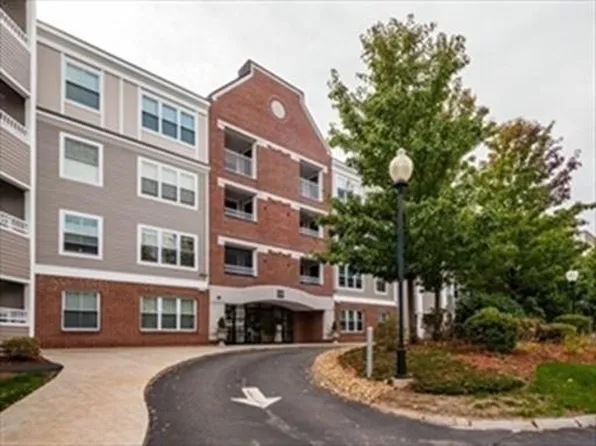 318 Rindge Ave Unit 314, Cambridge, MA 02140