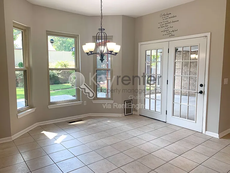 7716 Royal Harbour Cir — Photo 17