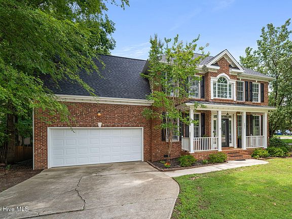 2nd image of 201 Sarazen Drive