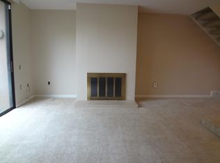 883 Woodside Ln E UNIT 2, Sacramento, CA 95825