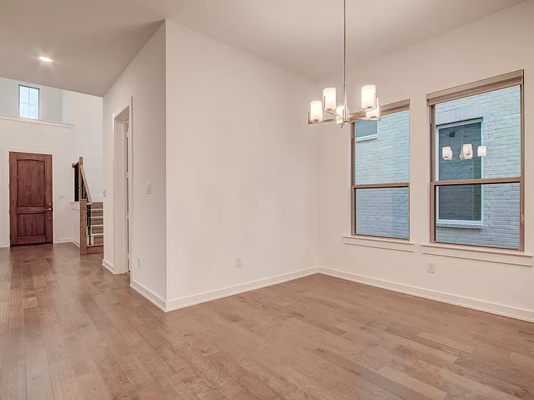 724 Kendall Ln — Photo 31