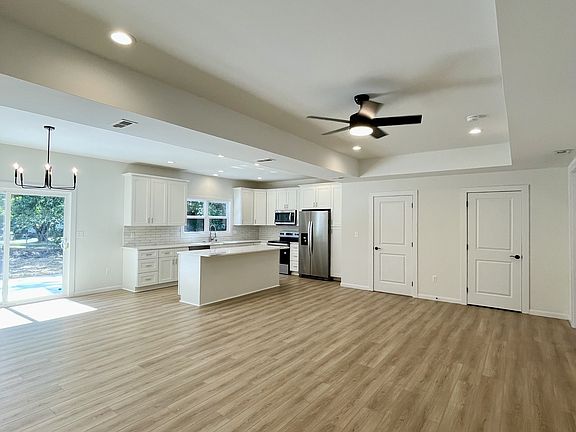 5th image of 148 Beechwood Dr #A