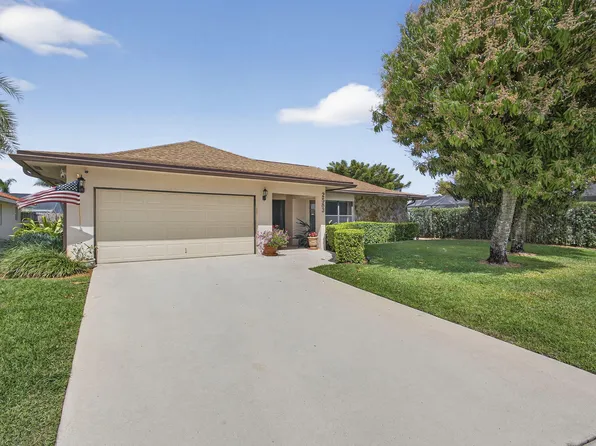 2583 W Carandis Road, West Palm Beach, FL 33406