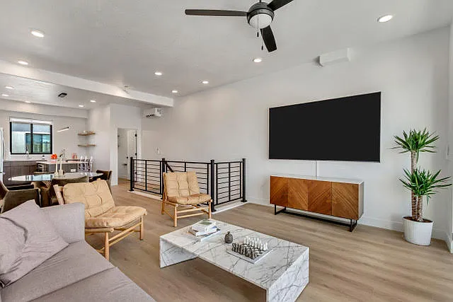 64 W Iko Ave #U325 — Photo 7