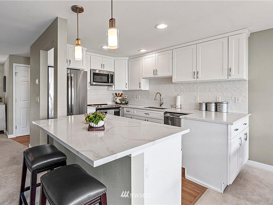 1st image of 22315 6th Ave S Unit B302