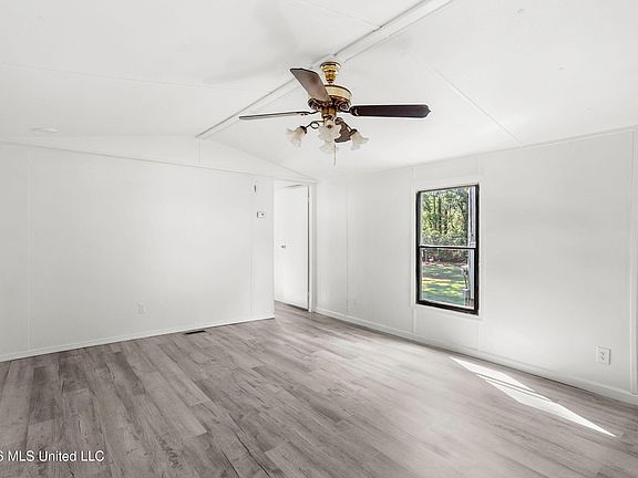 5th image of 12351 Salisbury Rd