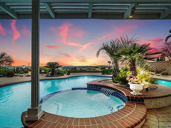 Stunning Backyard vView