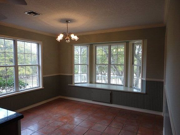 3rd image of 663 Northwood Hills Dr