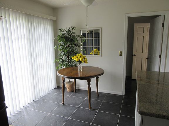 Spacious eat-in kitchen