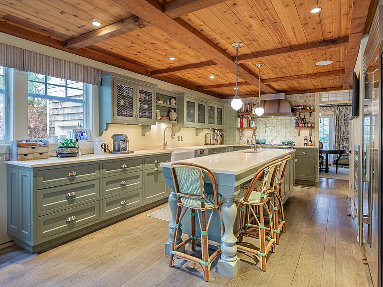 96 Cove Hollow Rd — Photo 9