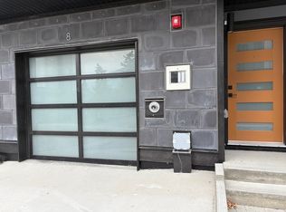 1980 Upper Sundance Dr #8, West Kelowna, BC V4T 0G9