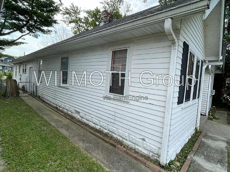 47 N Ewing St — Photo 2
