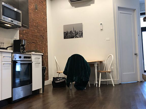2nd image of 11A Stuyvesant Ave