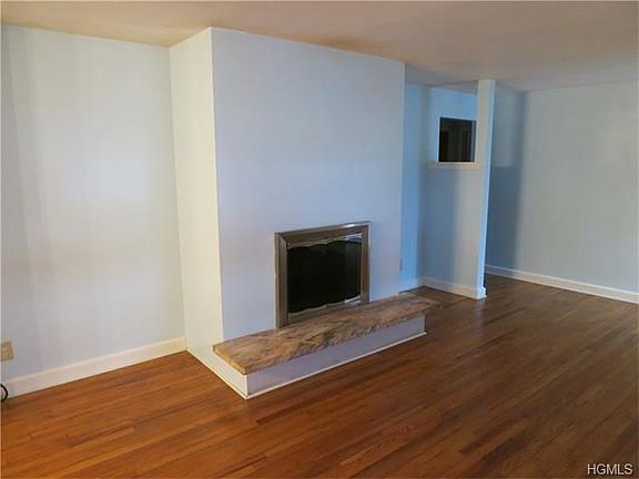 Living Room w/Fireplace