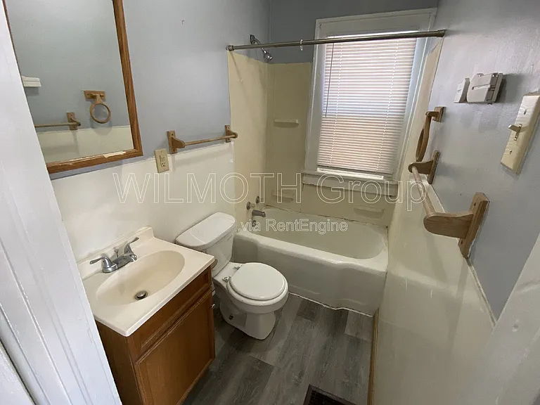 1604 W 15th St #C — Photo 6