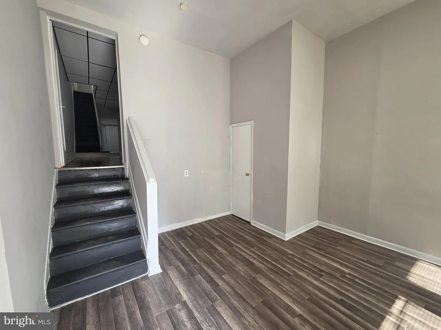 3 bed, 1.5 bath, 1092 sqft, $1,675 — Photo 2