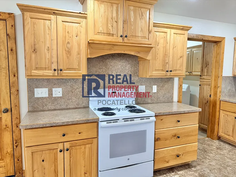 13355 N Dekay Rd — Photo 4