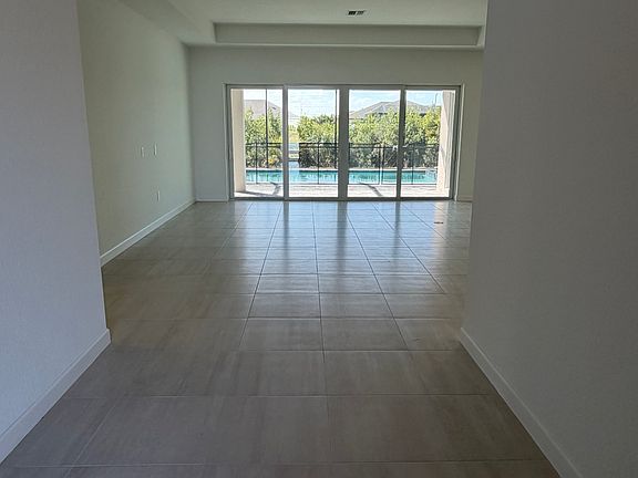 3rd image of 7760 Lakes Edge Ln