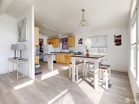 5th image of 84889 Triangle Station Road