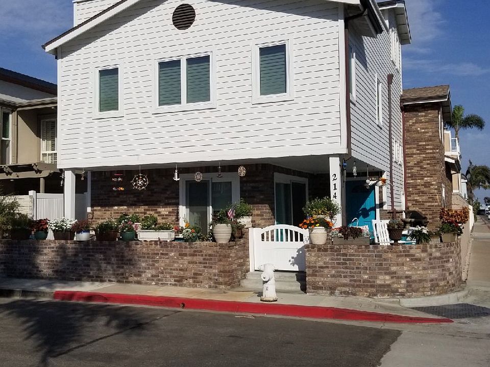 1st image of 214 Lugonia St