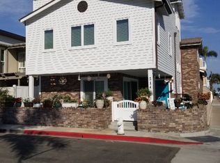 214 Lugonia St, Newport Beach, CA 92663