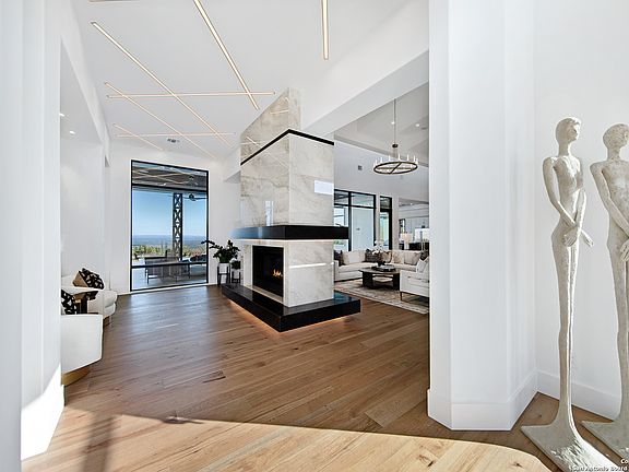 3rd image of 234 Cordillera Ridge