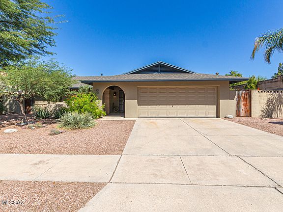 2nd image of 7581 E La Cienega Dr