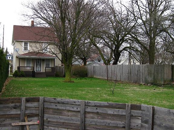 4th image of 838 W 21st St