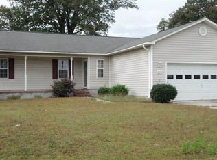 205 Essex Ct, Richlands, NC 28574