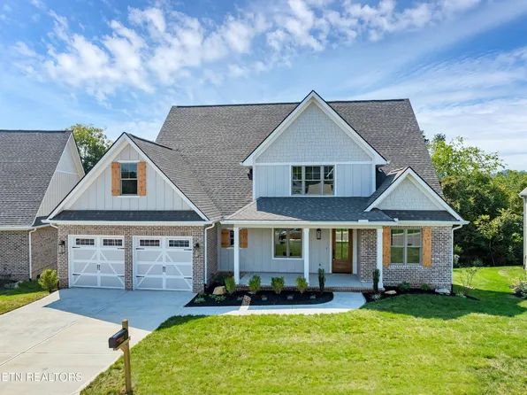 2412 Misty Mountain Cir, Knoxville, TN 37932