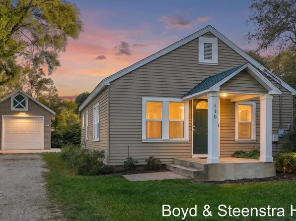 110 Peony St SW, Grand Rapids, MI 49548