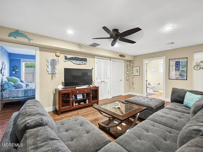 1700 Main St #209 — Photo 5