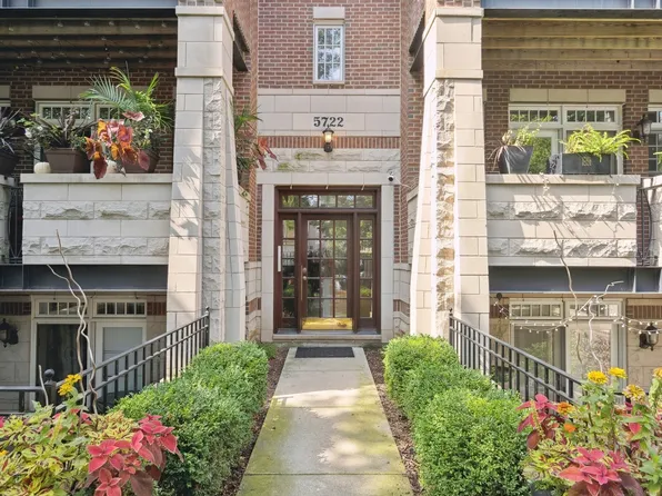 5722 N Winthrop Ave APT 4N, Chicago, IL 60660