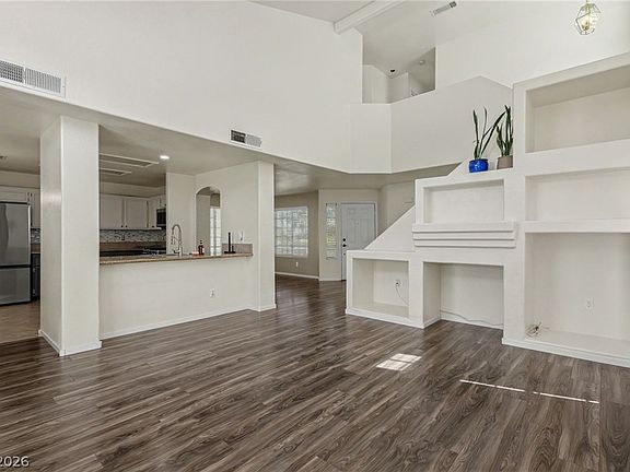 4th image of 8216 Hollister Ave