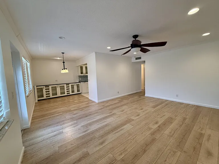 22 Somerset Dr #22-A — Photo 11