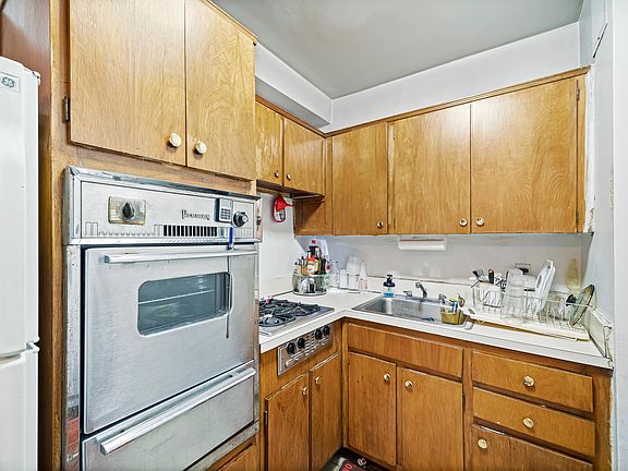 4th image of 8915 Parsons Blvd APT 5J