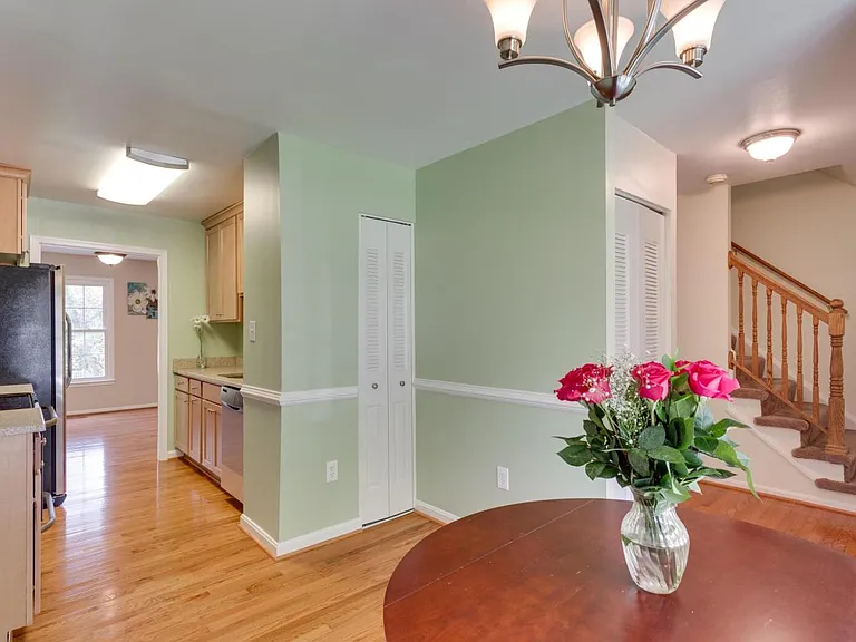 9884 High Water Ct — Photo 1