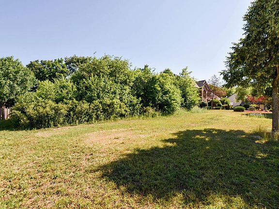 5th image of 7686 W Lake Pointe Dr