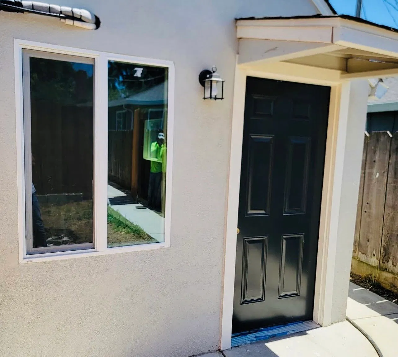 Studio, 350 sqft, $1,200 — Photo 2