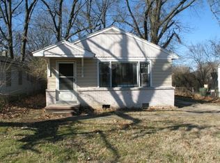 293 Red Oak St, Memphis, TN 38112