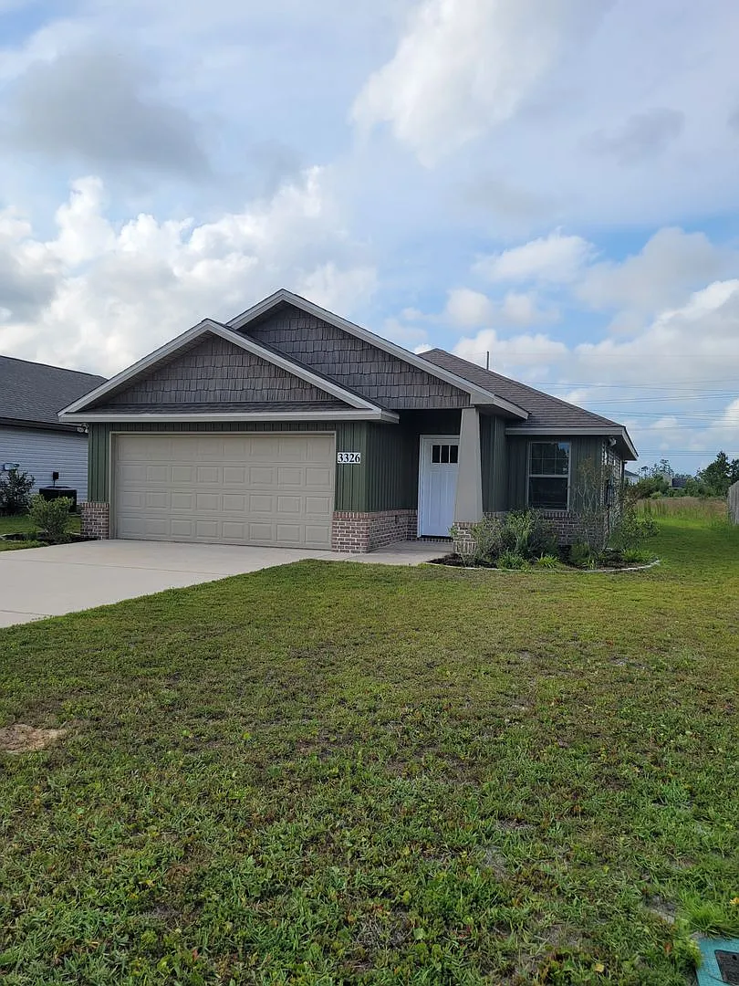 Ten Acre Terrace 3 bedroom 2 bath home w/2 car garage — Photo 1